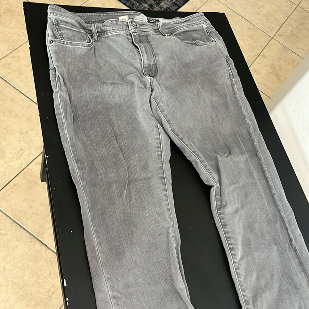 Volcom slim straight fit 36